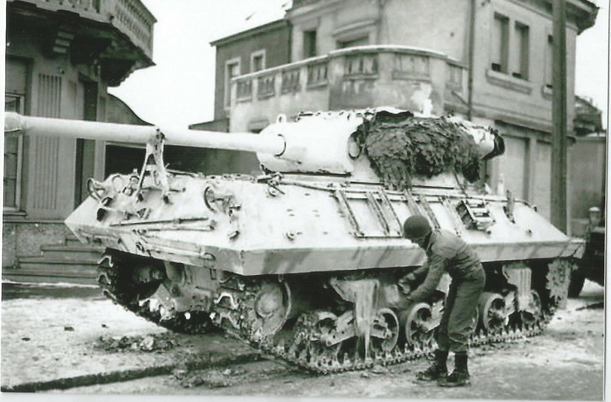 35T01